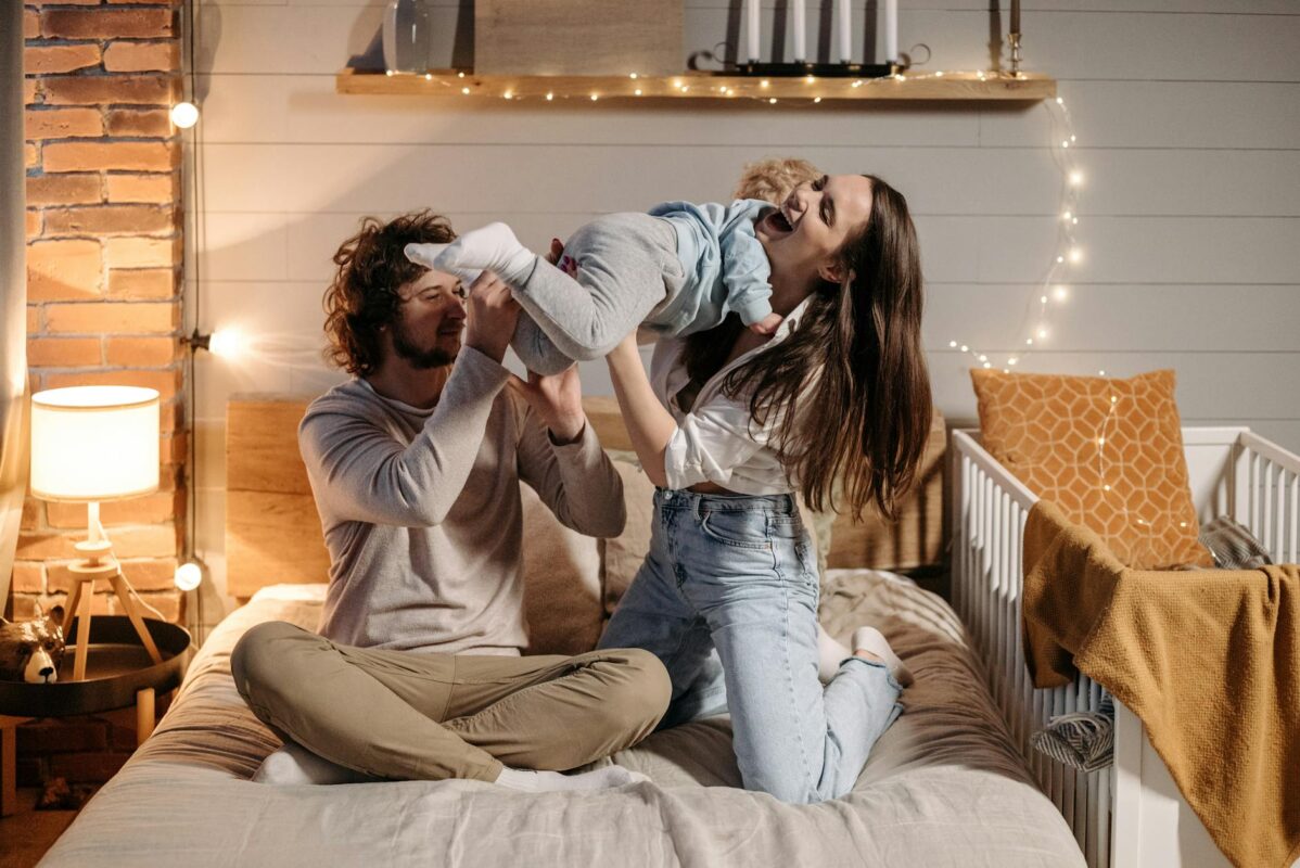 Sống Yêu Thương: Nguồn Gốc Của Hạnh Phúc Thực Sự