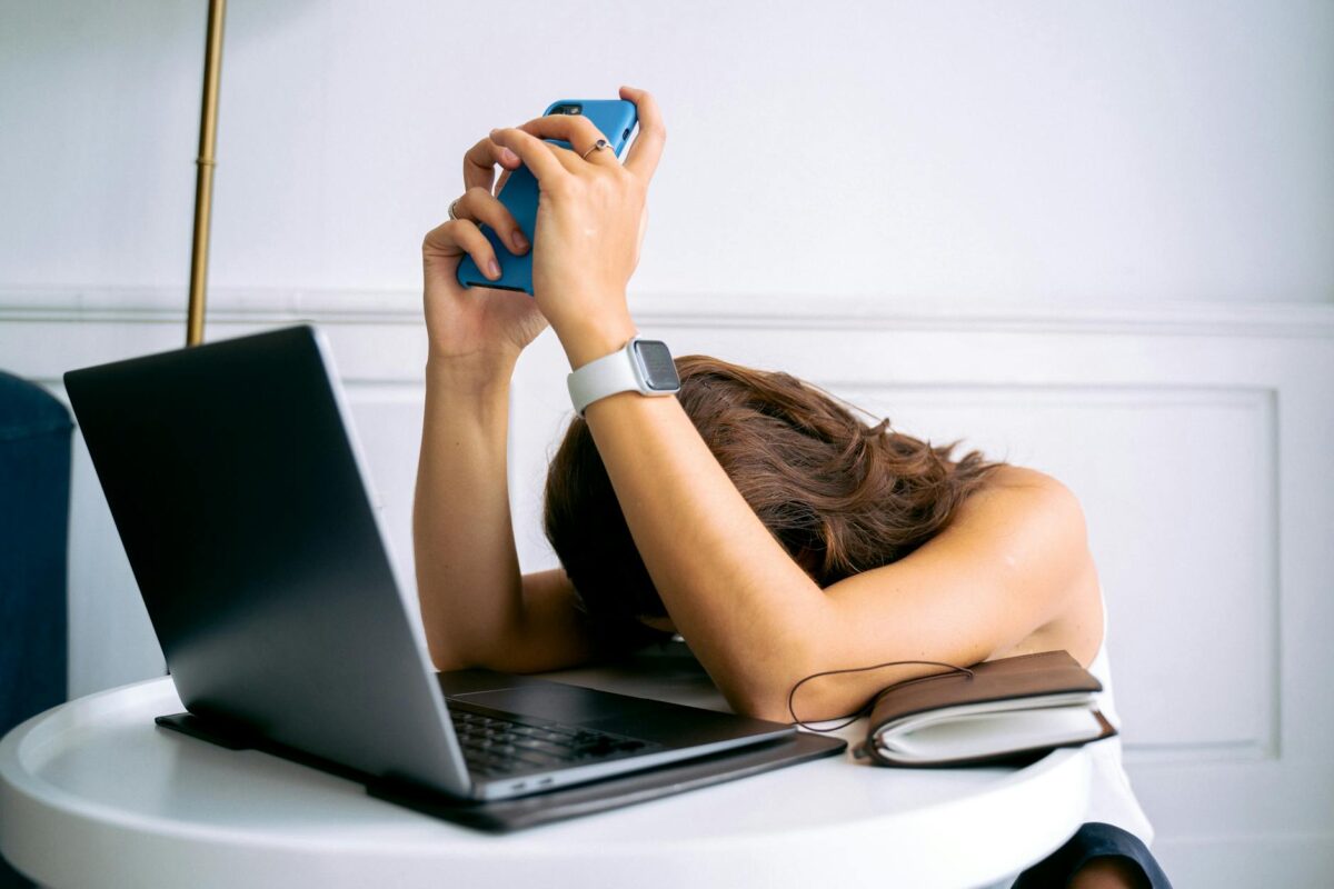 Mở Đầu: Bước Vào Thế Giới Nghề Nghiệp Thời Đại Số